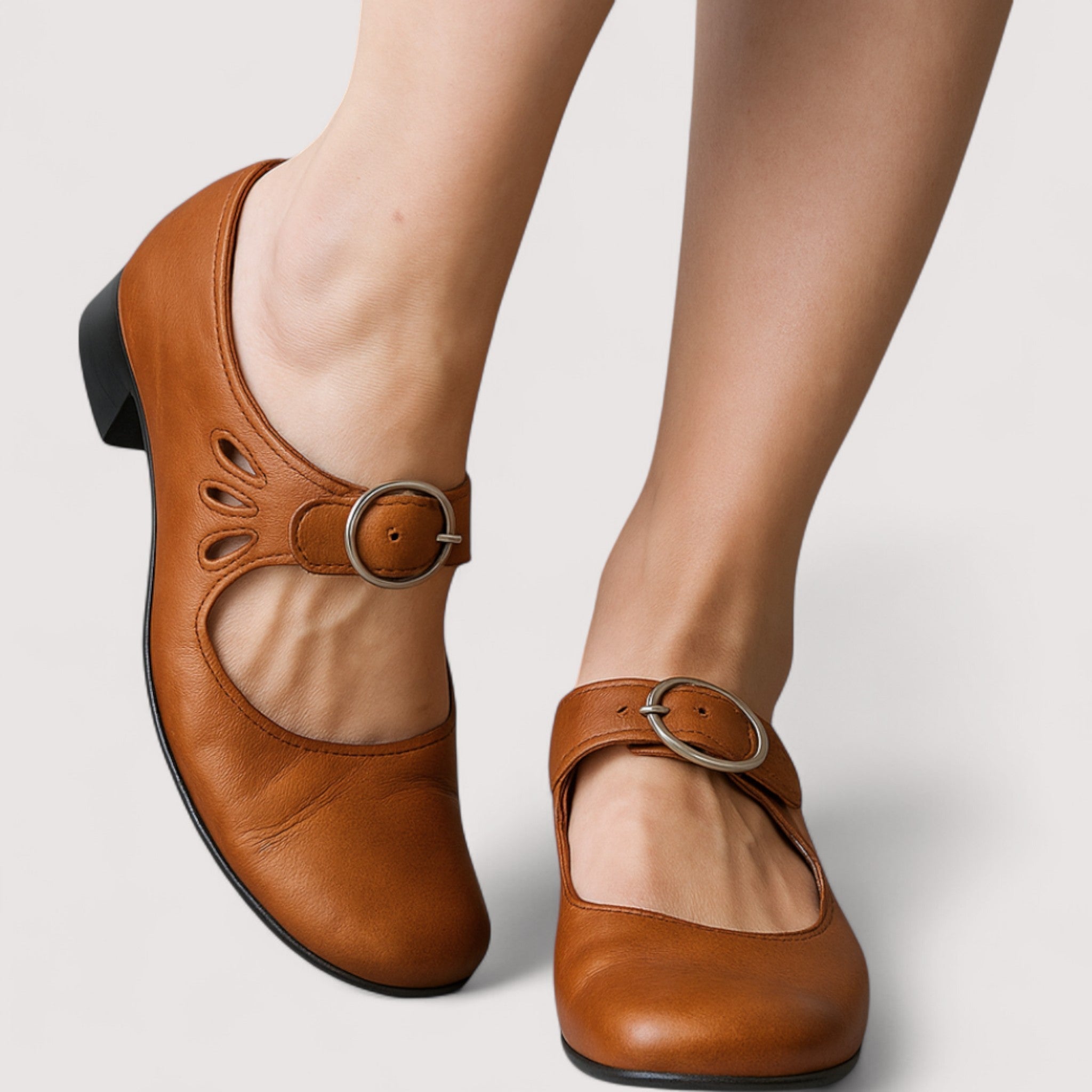 Clara | Zapato de tacón elegante de cuero sintético
